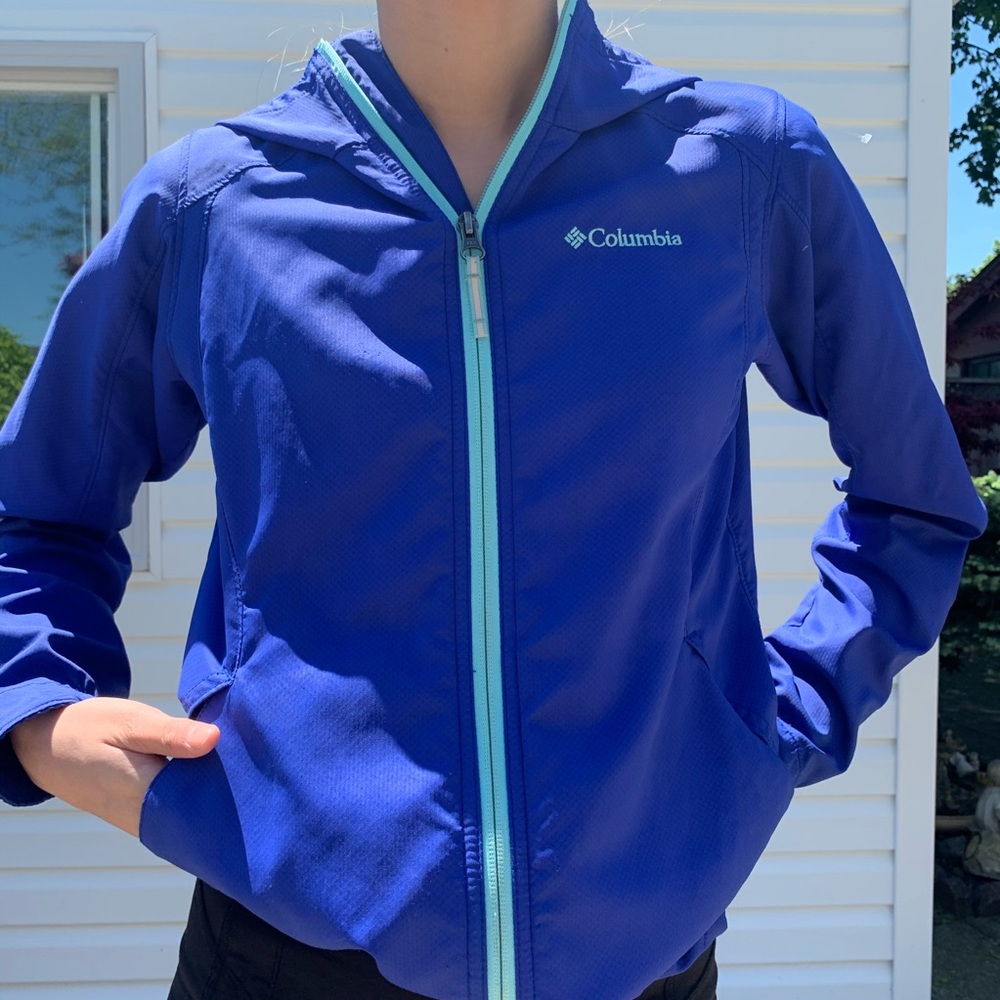 BLUE COLUMBIA WIND BREAKER
